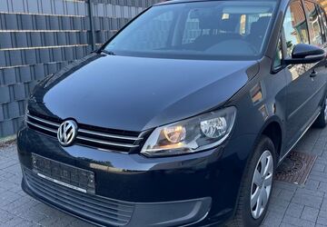VW Touran 196.000 km 4.900 &euro; Düren 52351