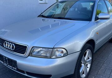 Audi A4 110.000 km 3.900 &euro; Düren 52351