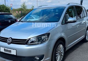 VW Touran 102.000 km 9.950 &euro; Würselen (bei Aachen) 52146