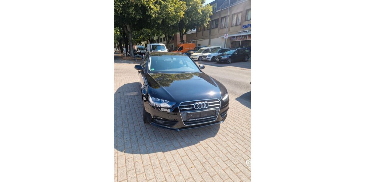 Audi A4 190.000 km 7.999 &euro; Aachen 52078