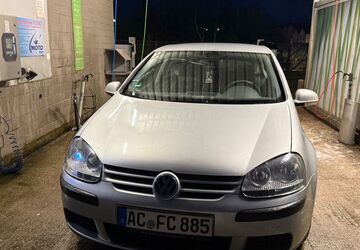 VW Golf 211.000 km 3.400 &euro; Eschweiler 52249
