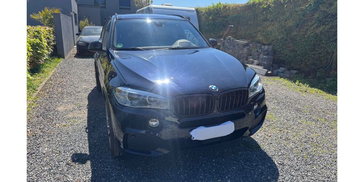 BMW X5 158.500 km 25.990 &euro; Aachen 52072