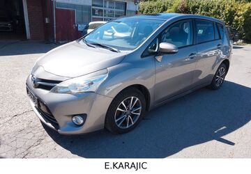 Toyota Verso 174.000 km 5.990 &euro; ESCHWEILER - KINZWEILER 52249