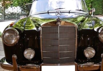 Mercedes-Benz 220 65.363 km 109.999 &euro; Düren 52355