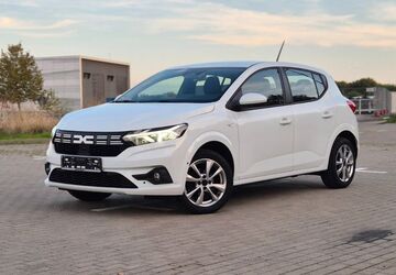 Dacia Sandero 30.000 km 12.400 &euro; Aachen 52074