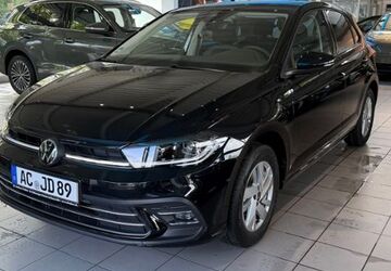 VW Polo 12.000 km 24.989 &euro; Baesweiler 52499